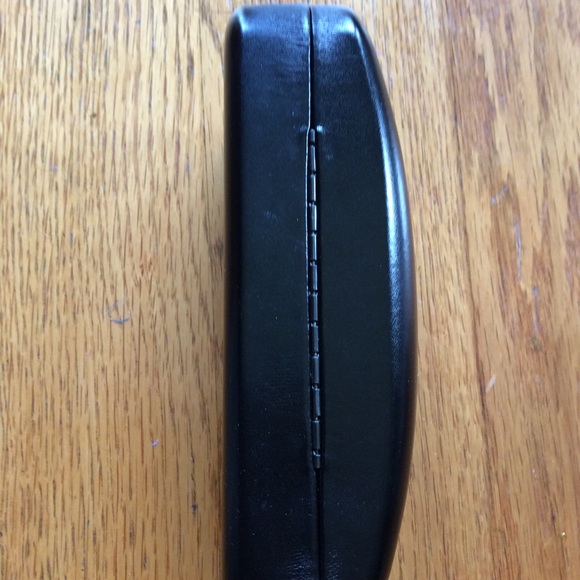 Coach Clamshell Glass Case - Picture 3 of 10